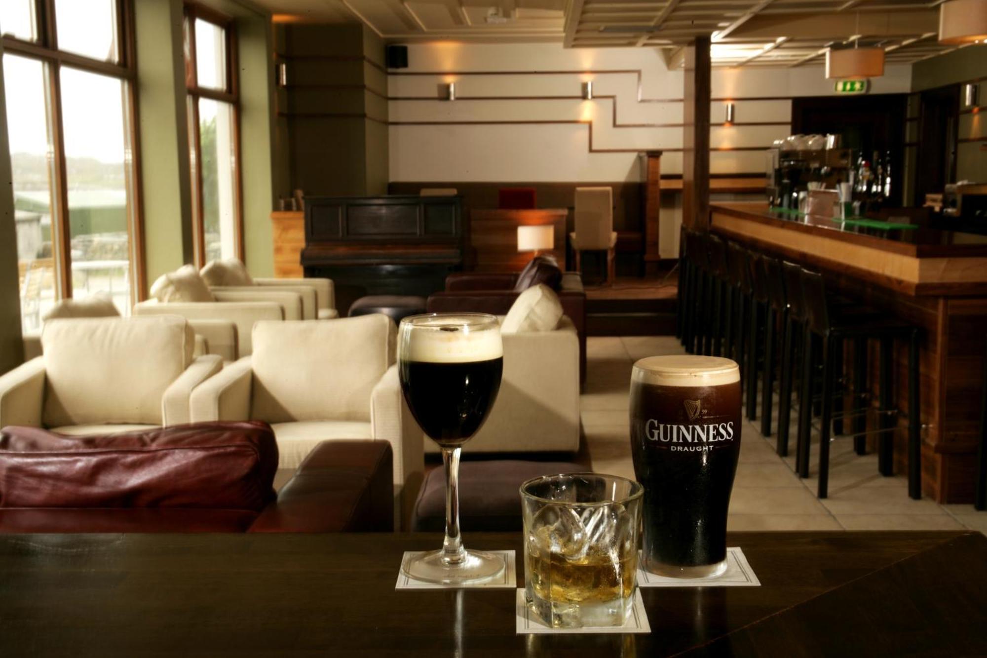 Inishbofin House Hotel Bagian luar foto