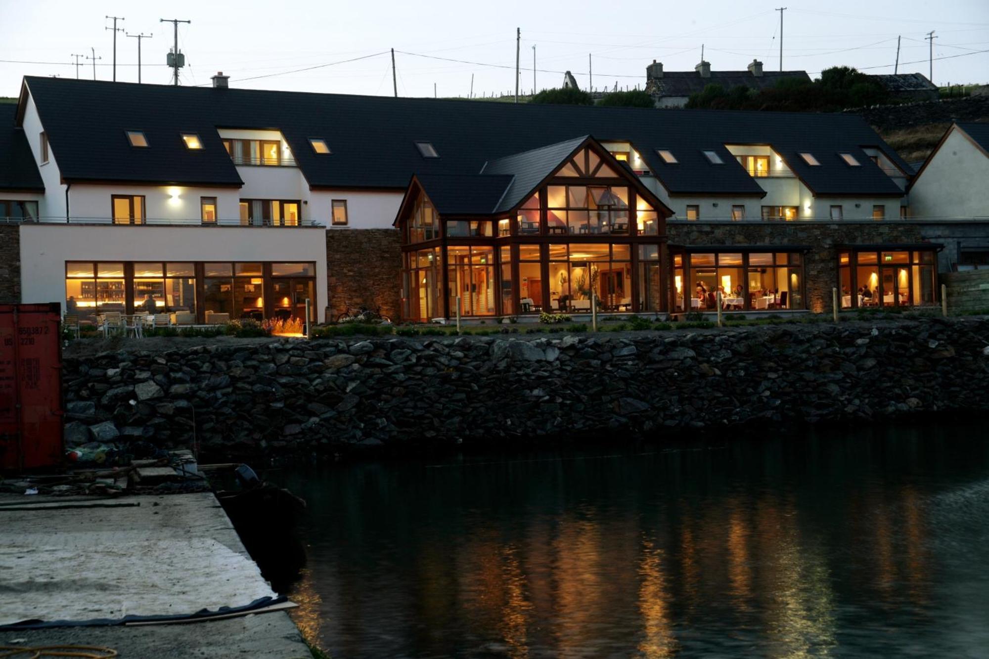 Inishbofin House Hotel Bagian luar foto